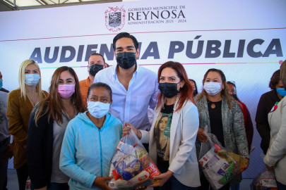 Llevan servicios y beneficios en la audiencia pública de la col. Humberto Valdez Richaud