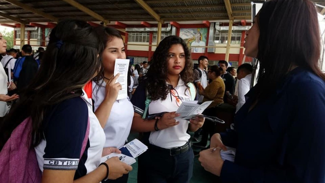 Piden que empresarios contraten a becarios