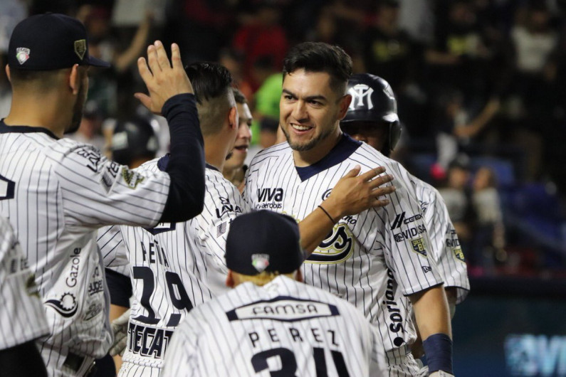 Sultanes vencen 7-1 a Leones