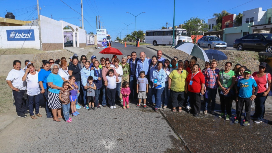 Arranca Enrique Rivas construcción de puente en colonia ISSSTE 