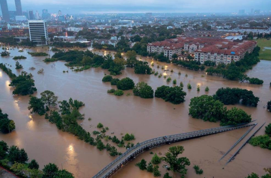 "Harvey" deja grandes daños a su paso por Texas