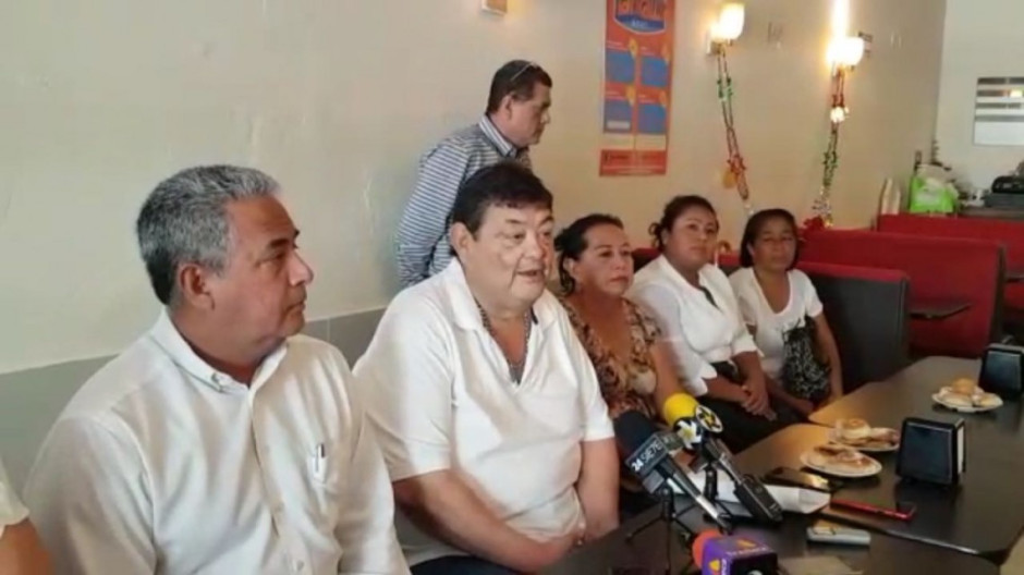 Nos dejó morir solos Andrés Zorrilla: Panistas