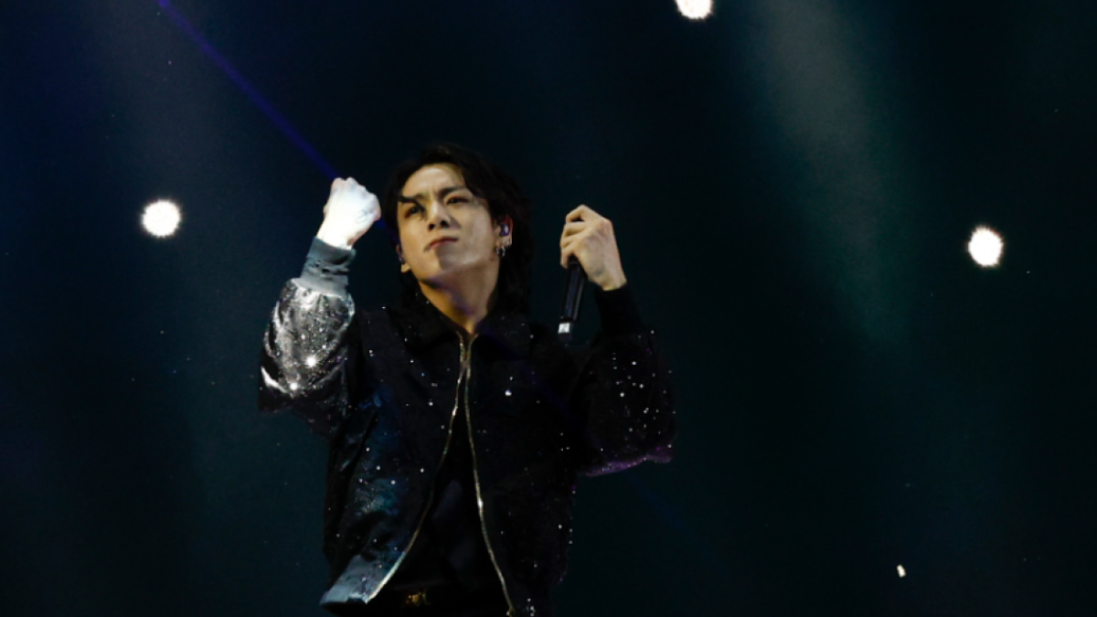 Jungkook de BTS pone a bailar a todos en la inauguración de Qatar 2022 con la canción “Dreamers” 