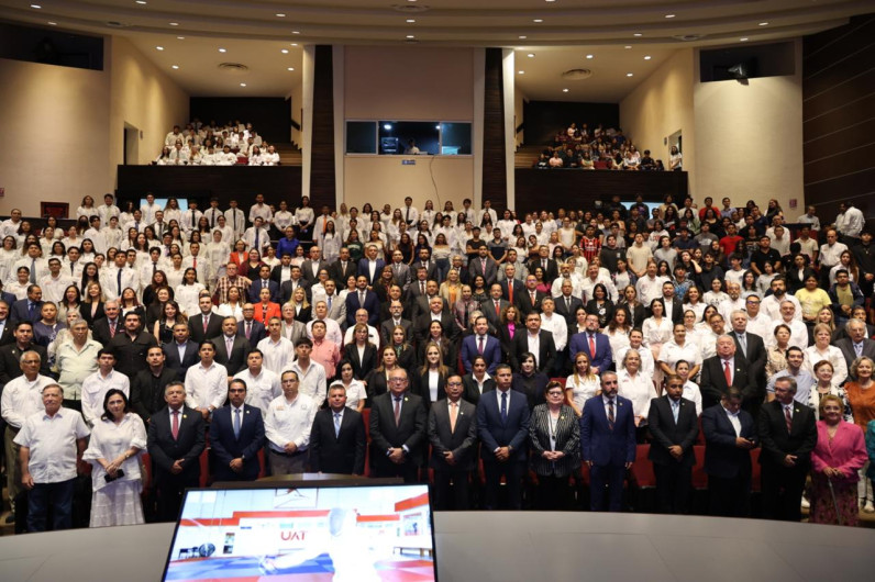 Conmemora la UAT 75 años de historia, transformación y compromiso social