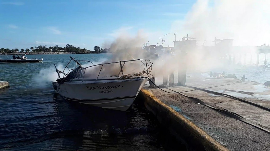 Se incendió embarcación en el Río Pánuco de lado de Ciudad Madero