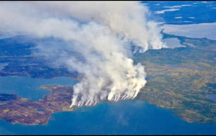 Detectan monóxido de carbono por incendios en el Amazonas