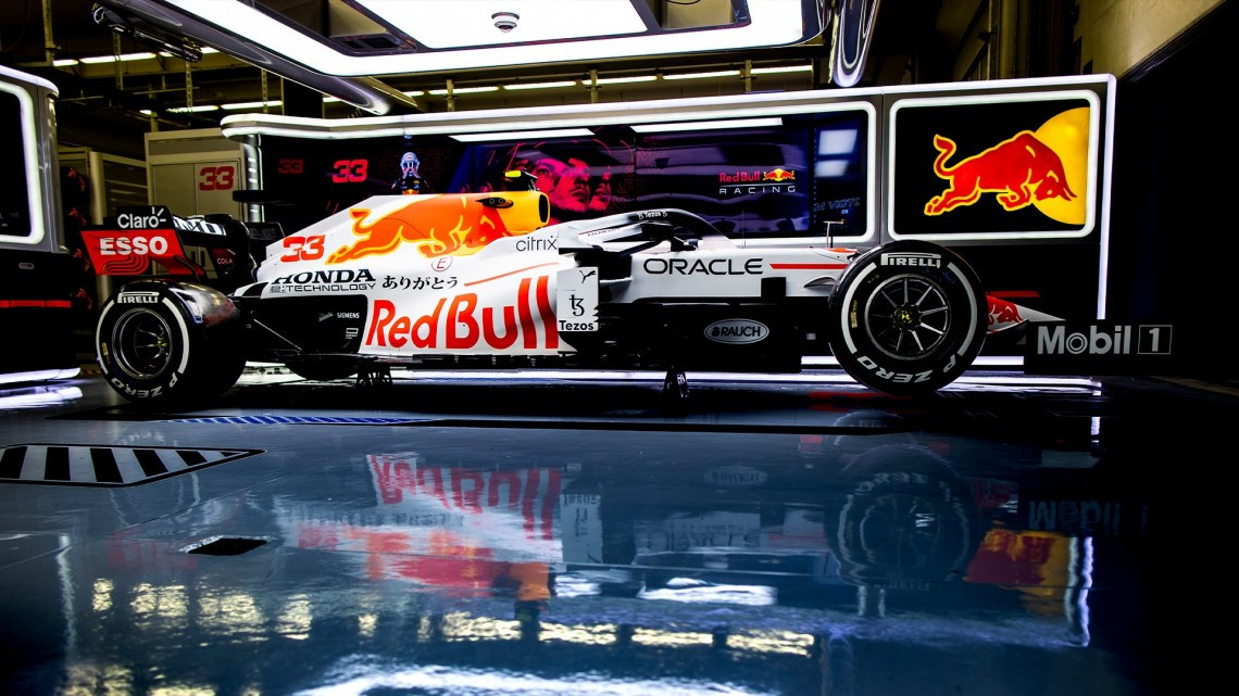 Red Bull Racing muestra diseño completo del RB16B en honor a Honda