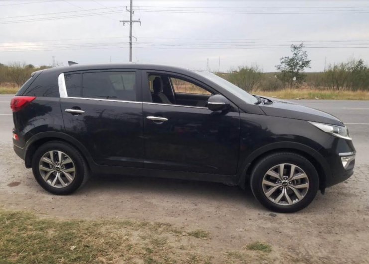 Policías aseguran dos vehículos y detienen a una persona en Reynosa