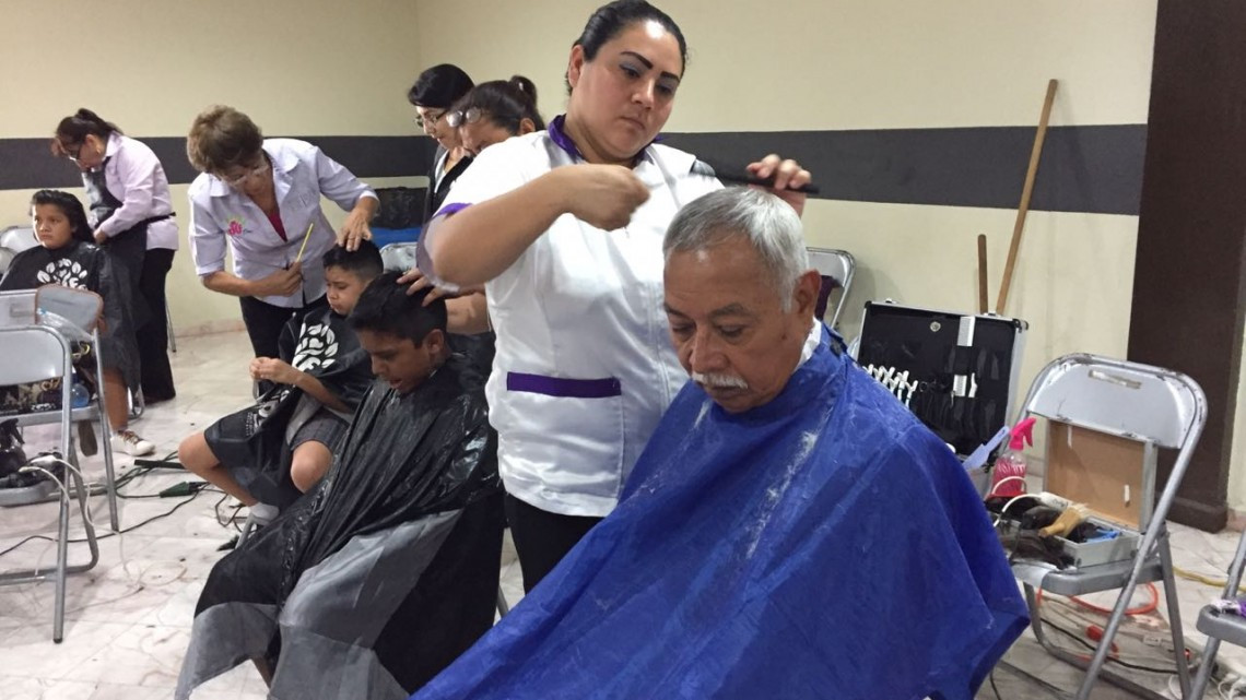 Capacita DIF a mujeres para el auto empleo