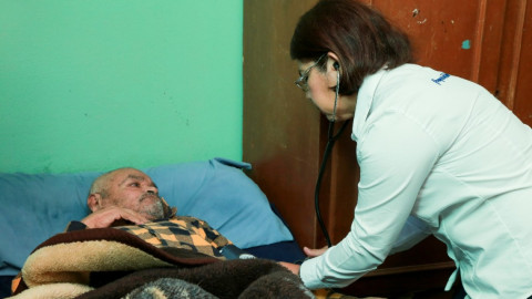 DIF Reynosa realizó visita a personas enfermas y entregó diversos apoyos