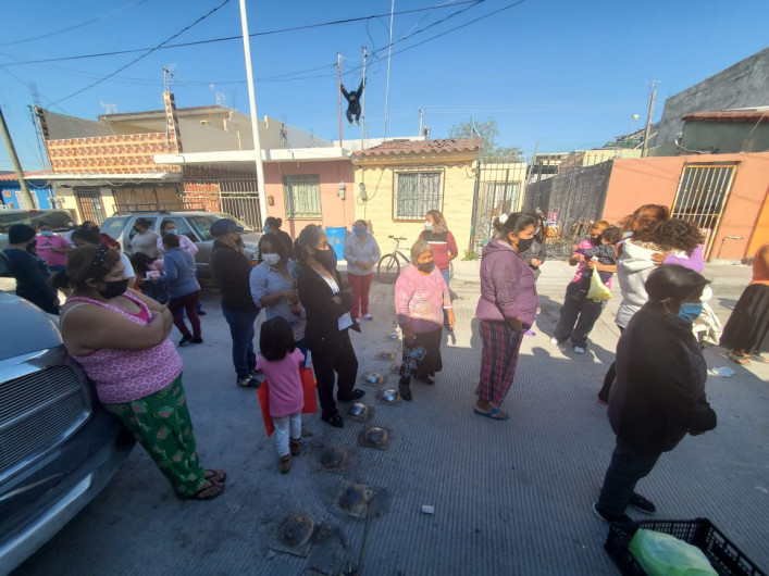 Entrega Gobierno Municipal frutas y verduras gratuitas
