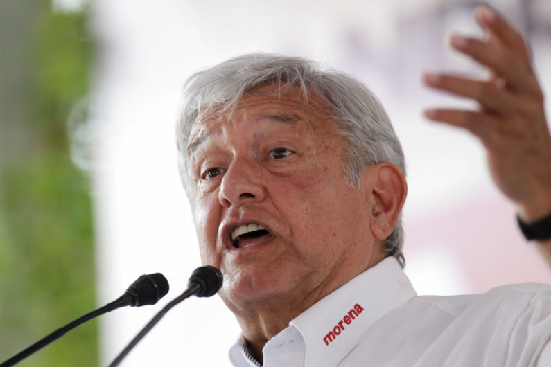 Acusa AMLO a TEPJF de “impune” por fallo a favor de "El Bronco"