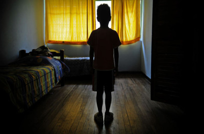 Acusan a jubilado suizo de abuso sexual contra 80 niños en Tailandia