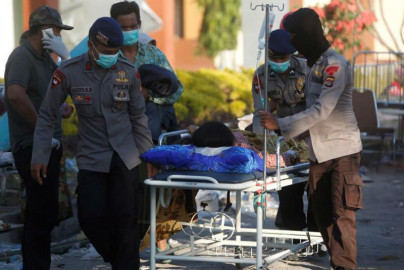 Aumenta a 142 la cifra de muertos por terremoto en Indonesia