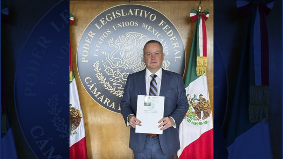 Carlos Canturosas se registra como Diputado Federal de la LXVI Legislatura