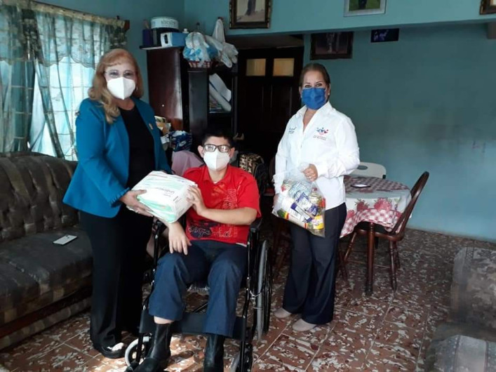 DIF Reynosa y Voluntariado responden a las peticiones de las familias reynosenses