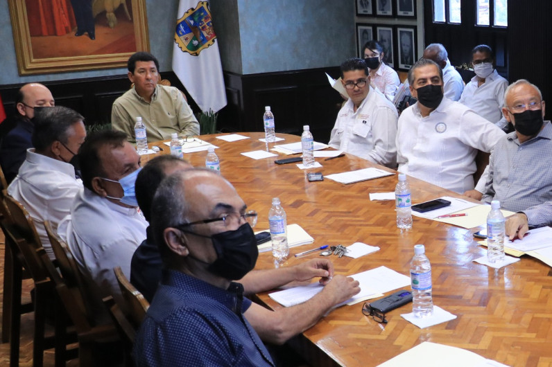 Solicitará  Mario López a federación, administración de puentes internacionales