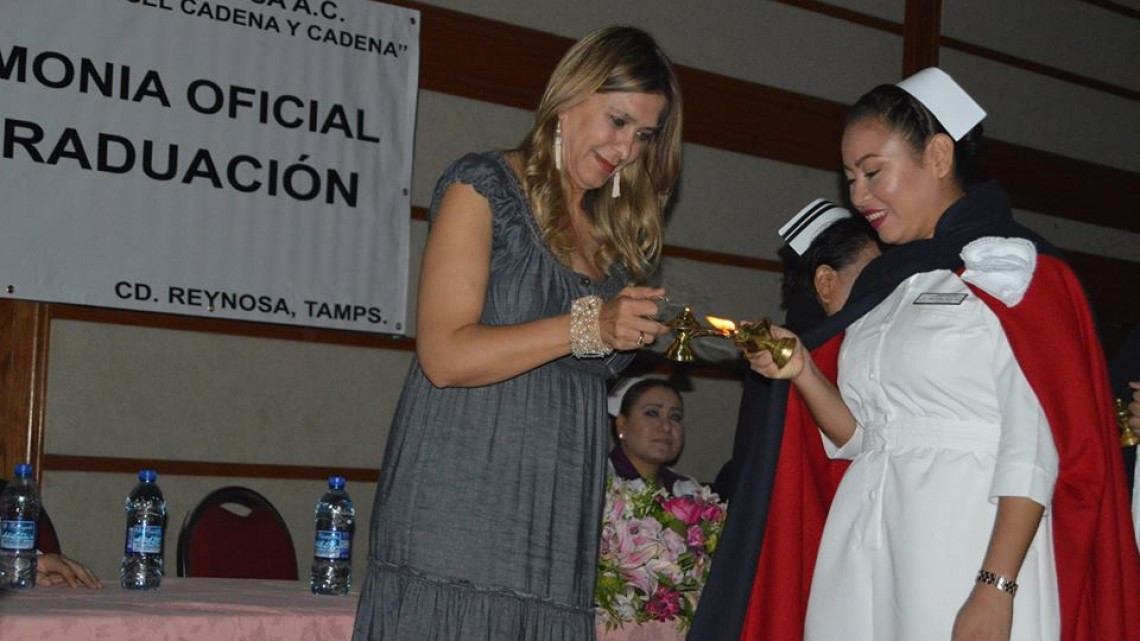 Maki felicita a graduados de escuela de Enfermería Dr. José Ángel Cadena y Cadena