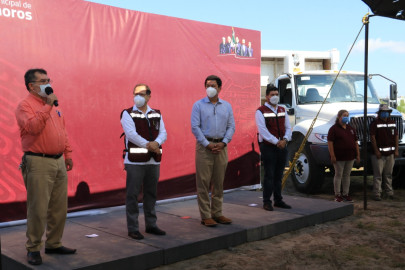 Beneficia Mario López a escuelas que por años fueron desatendidas