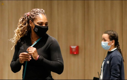 Se retira Serena Williams de Roland Garros por lesión