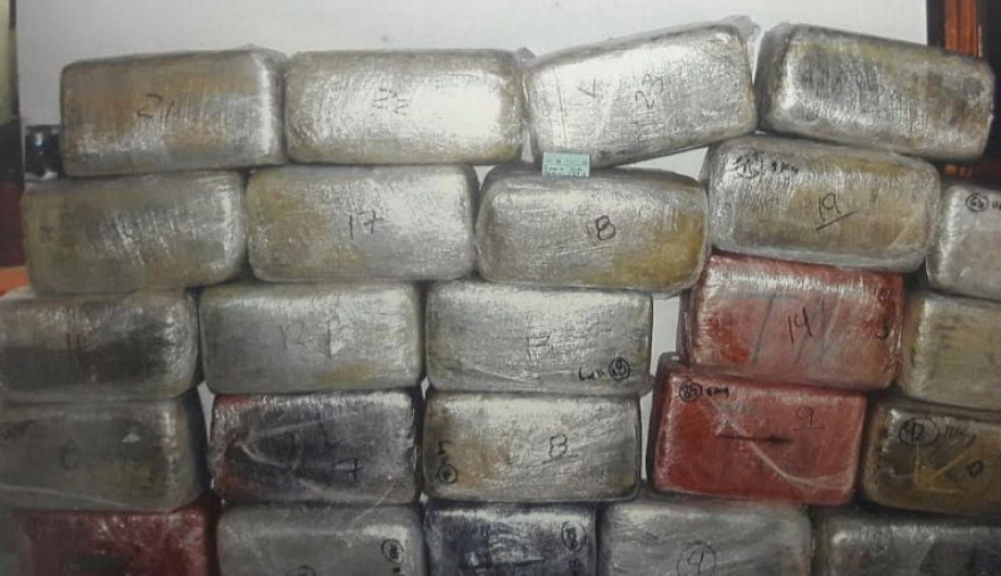 Decomisan en Argentina 2.2 toneladas de marihuana