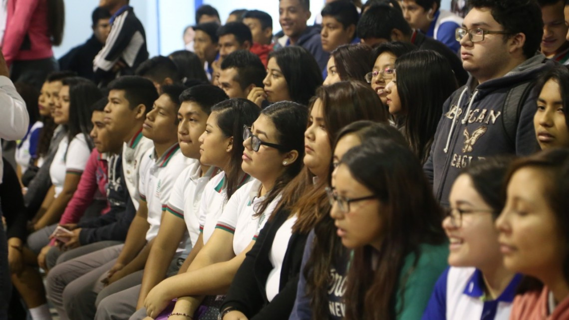 Realizan conferencia "Si yo puedo tu puedes"