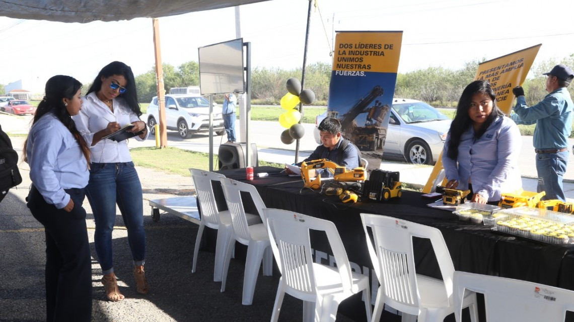 Facilitan Gobierno Municipal y sector manufacturero 700 empleos