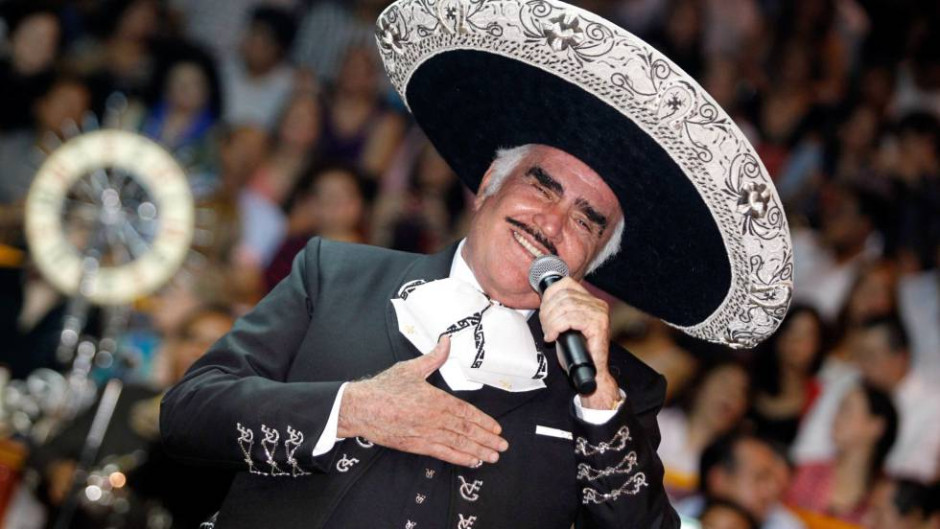 Vicente Fernández lanza nueva versión de "Ya No Insistas Corazón"
