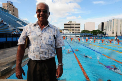 Muere Roberto Frydson, el prestigioso entrenador de natación ecuatoriano