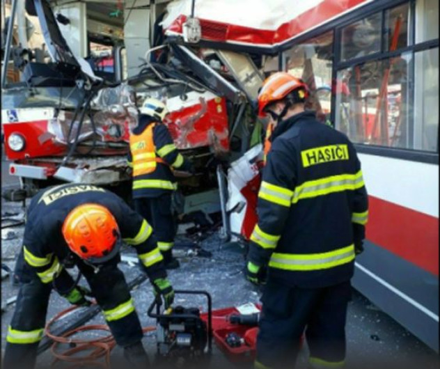 Choque de tranvía deja 40 heridos en Republica Checa