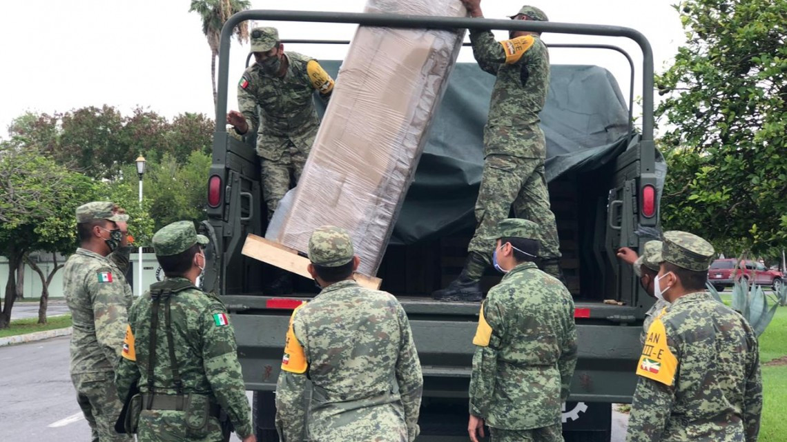 Recibe Cuartel Militar insumos para unidades médicas
