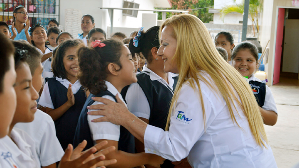 Inaugura Alcaldesa cancha de usos múltiples en primaria “Manuel Félix Fernández’’