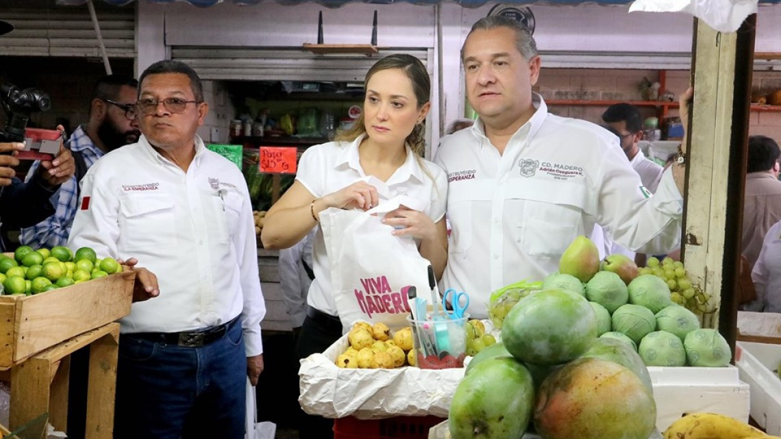 Realizan visita masiva al mercado “18 de Marzo”