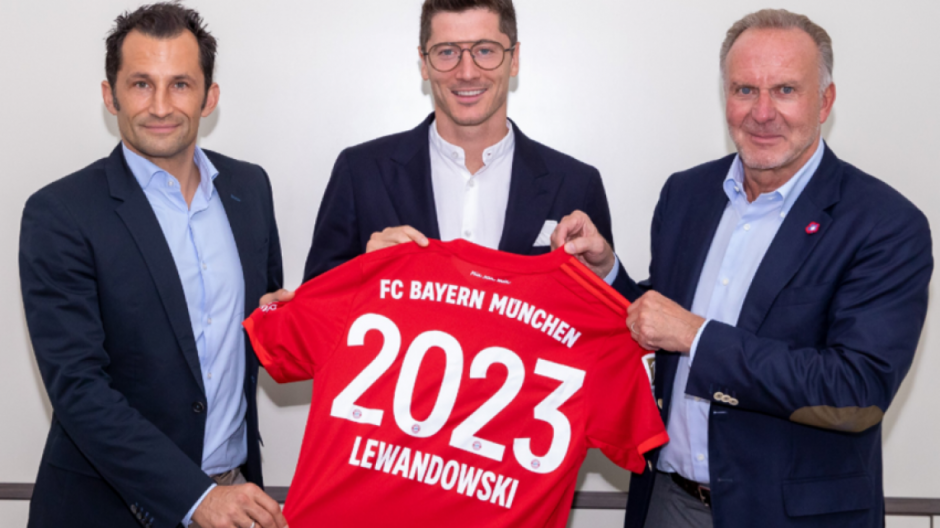 Robert Lewandowski renueva contrato con el Bayern Munich hasta 2023