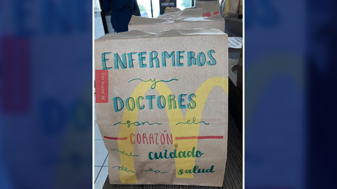 McDonald’s regala hamburguesas a personal médico