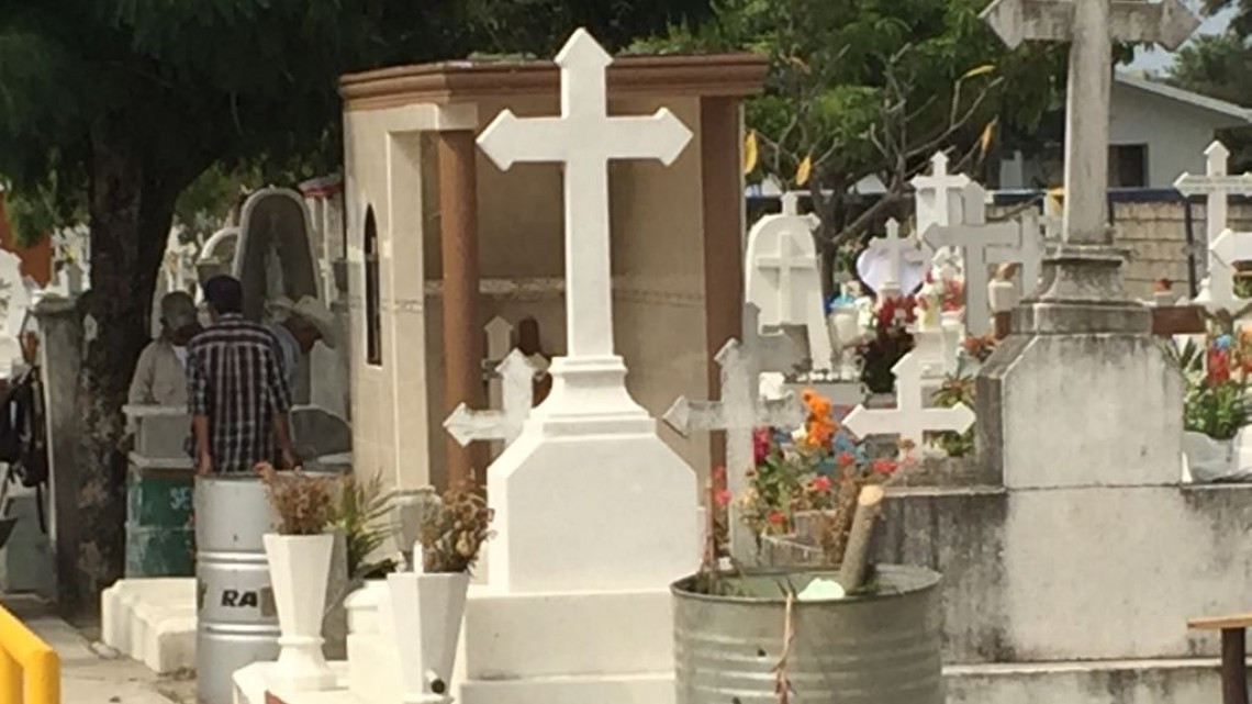 Montan operativo de prevención de accidentes en cementerios