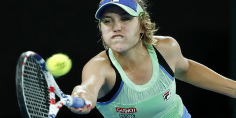 Se establece primer torneo de tenis con público