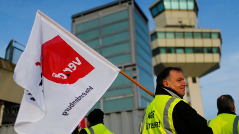 Huelga en aeropuertos de Berlín cancela cientos de vuelos