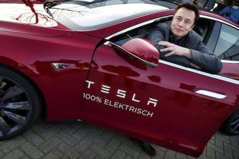 Elon Musk reconoce que Tesla no saldrá `indemne´ del impacto de los aranceles