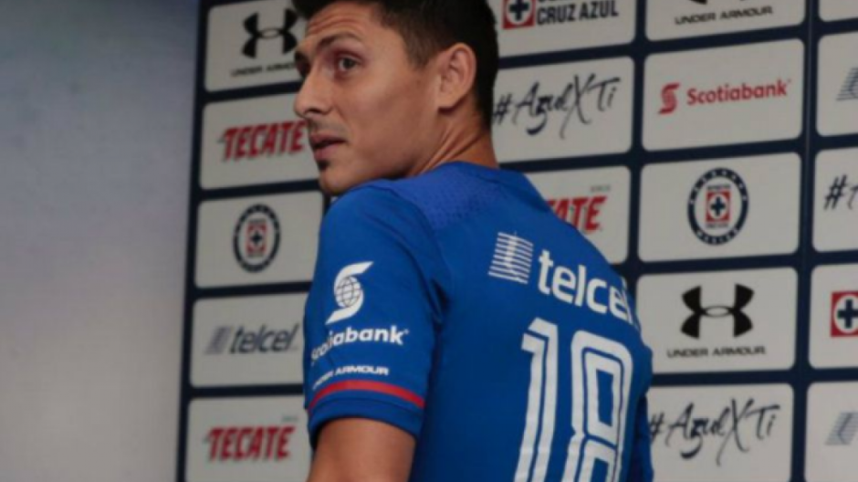 Alejandro Faurlín es presentado en el Cruz Azul 
