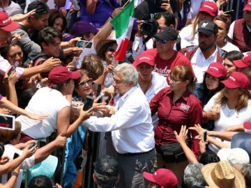 Anaya se derrumbó, se fue también al despeñadero: AMLO