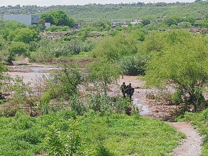 Guardia Estatal participa en rescate de hermanas en el Río San Marcos