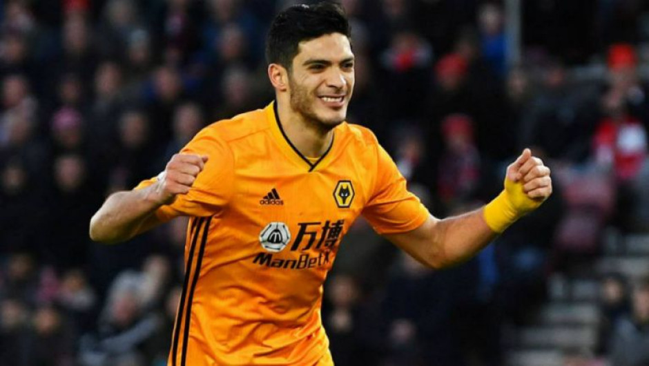 Raúl Jiménez podría ser buscado por la Juventus y el Manchester United