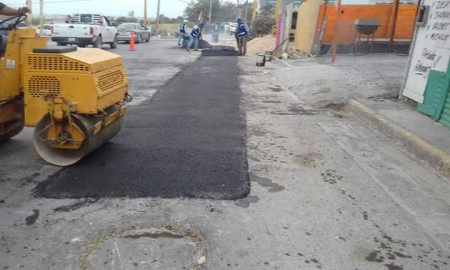 Servicios Públicos Primarios tapa zanja en boulevard  Las fuentes