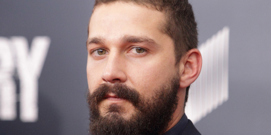 Shia LaBeouf es expulsado de un boliche tras hacerse de palabras