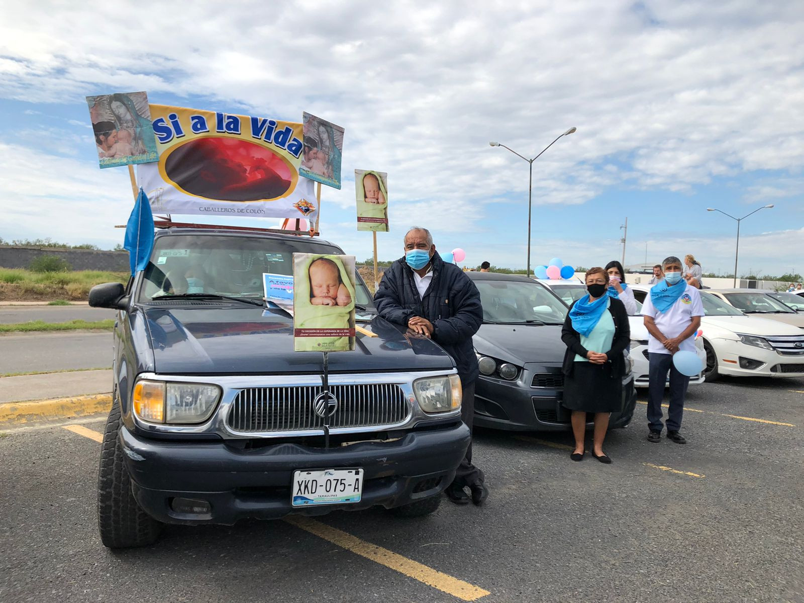 Diócesis de Nuevo Laredo realiza caravana de autos a favor de la vida 