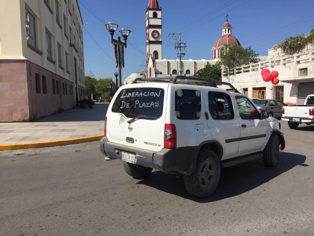 Se manifiestan sindicalizados del Sector Salud 