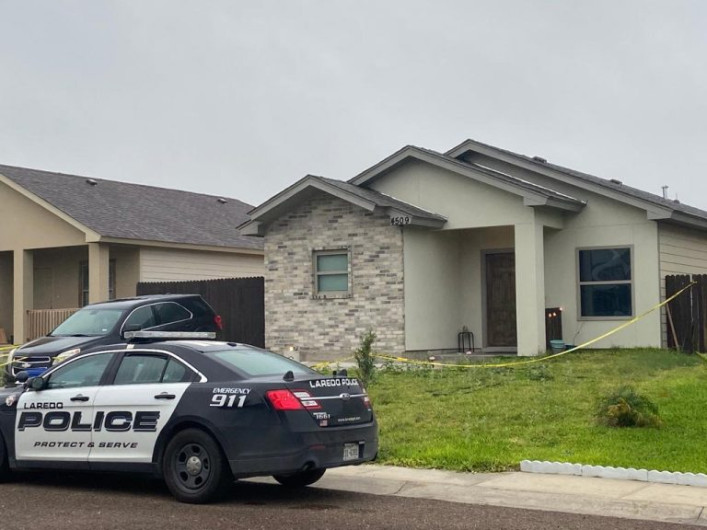 Detienen al presunto responsable de la muerte de una familia en Laredo, Texas