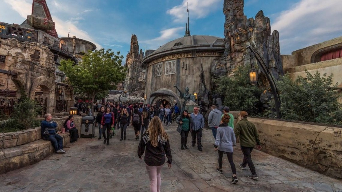 Revelan el primer vistazo al parque temático de Star Wars