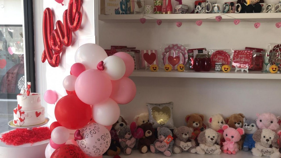 San Valentín trae 'desamor' para algunos comercios